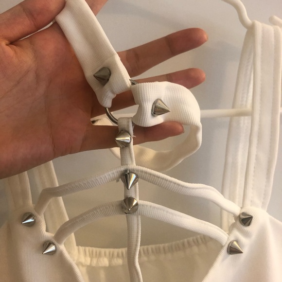 Punk crop top with rivets and chocker - Picture 2 of 3